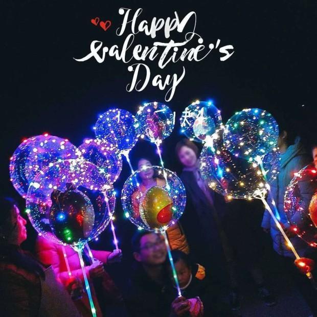 Buy 15 Free 10! Buy 20 Free 20! Christmas Party Bobo Balloons with LED String Light