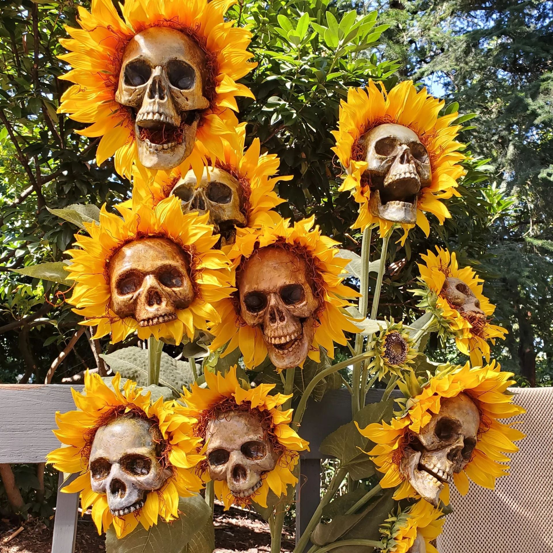🎀 Spooky Sunflower Skull DIY Decor - Perfect Halloween Gift & Holiday Decoration! 💀
