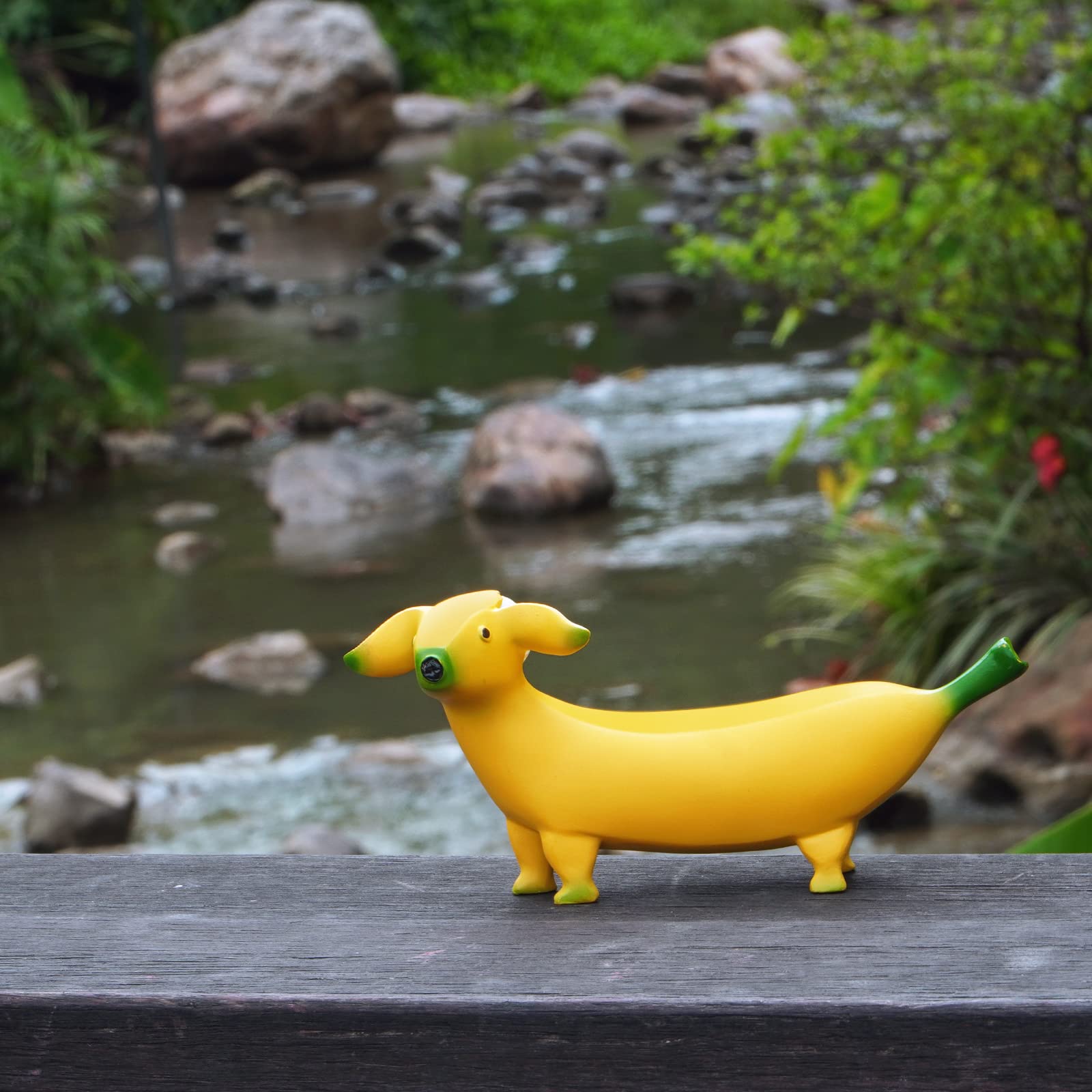 🎁✨ Perfect Gift! Cute Banana Dog Garden Statue – Great for Holidays & Special Occasions