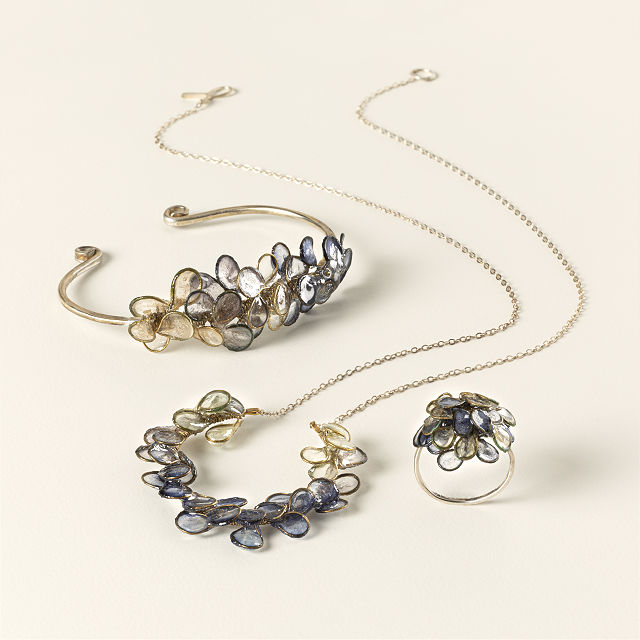 Hydrangea Petal Ring