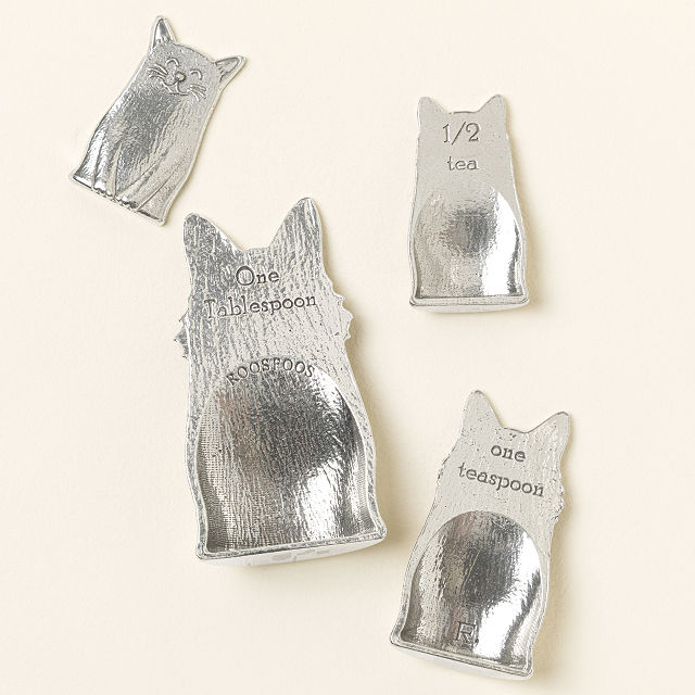 Cat Family Standing Measuring Spoons