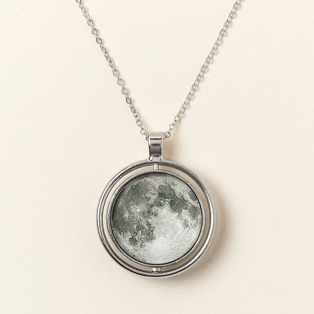 Full Moon Fidget Necklace