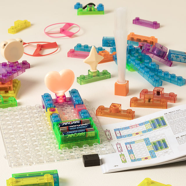 395 Circuit Coding Light & Motion Projects