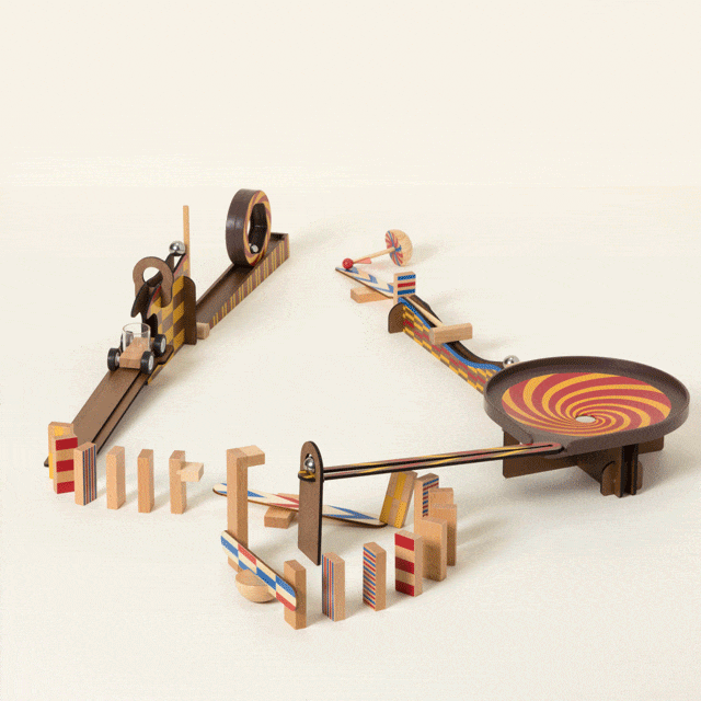 Race Car Chain Reaction Construction Set