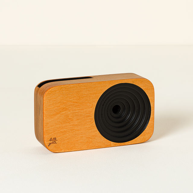 Wooden Amplifying Phone Speaker