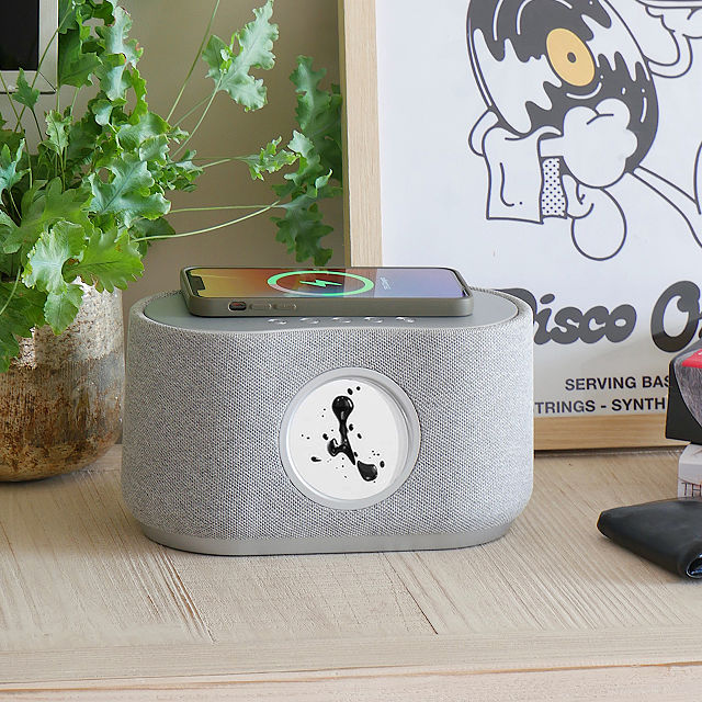 Dancing Fluid Bluetooth Speaker