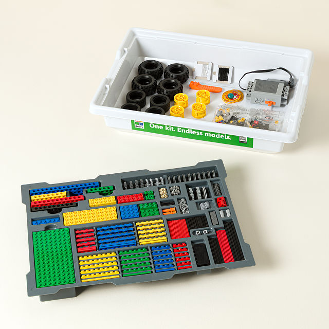 STEM Building Bricks Kit & 12 Month Subscription