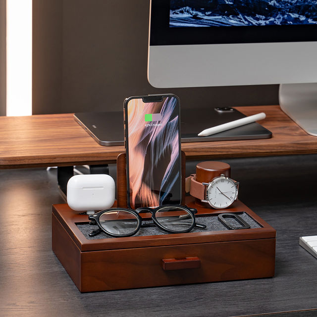 Every-Day Carry Bedside Valet