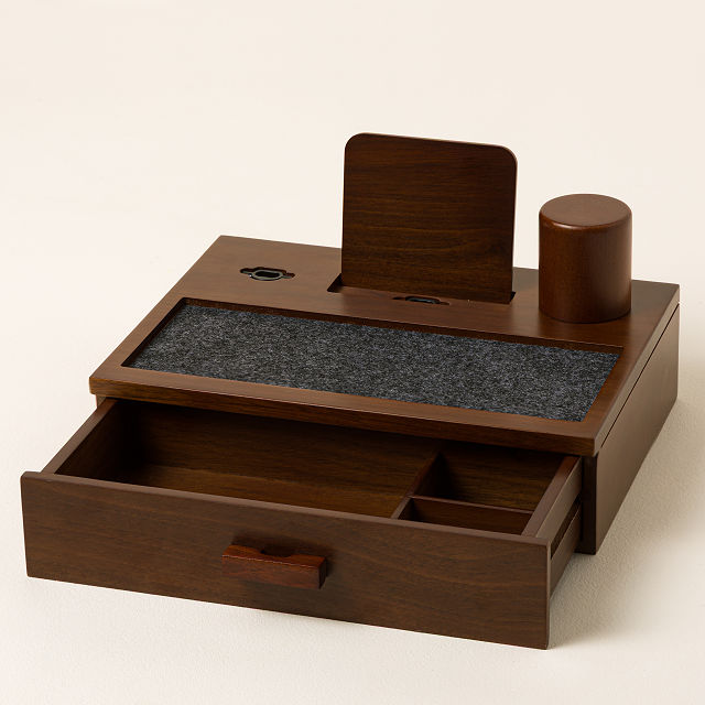 Every-Day Carry Bedside Valet