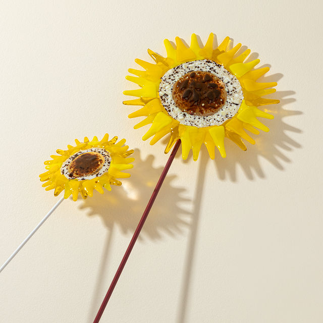 Handmade Glass Garden Stakes - Sunflower