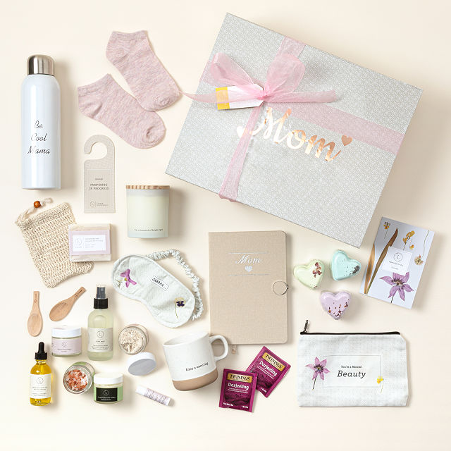 Ultimate Pampering Gift Box