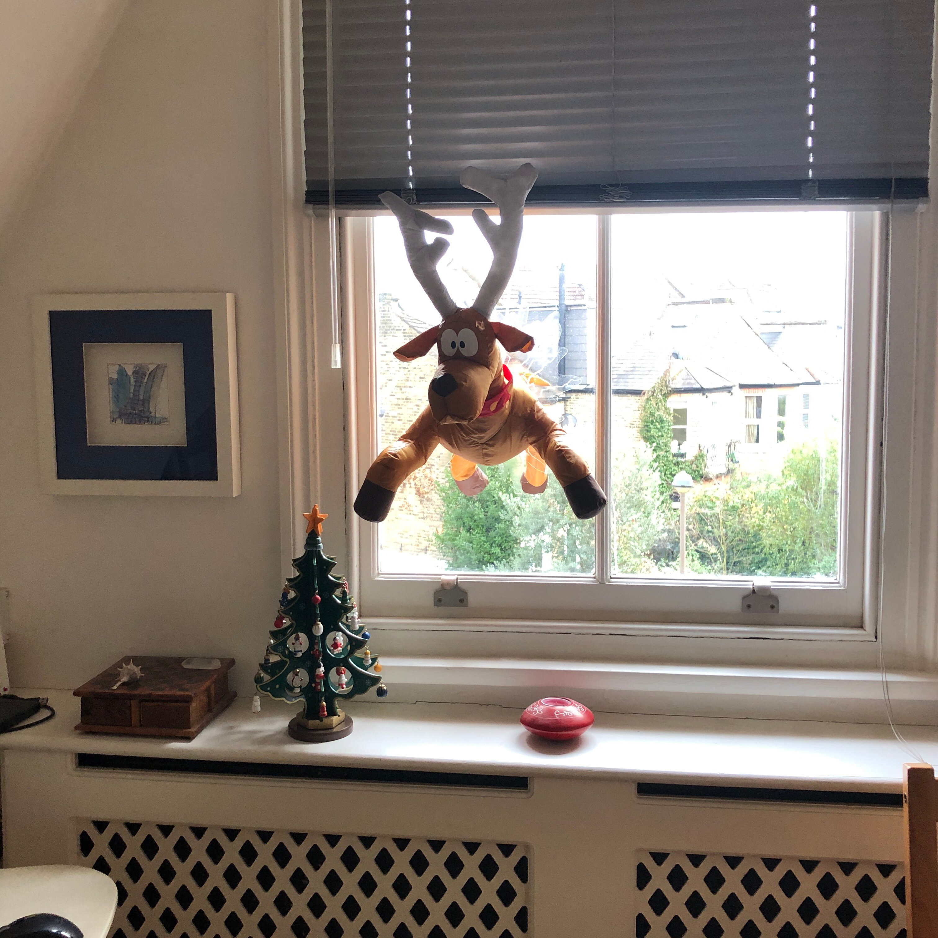 🎁✨ Crashing Santa & Reindeer Set - Perfect Holiday Gift for Christmas & Special Occasions