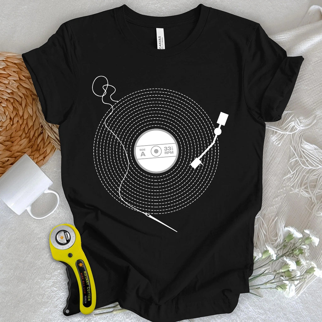 🎁 Custom Stitched Vinyl T-Shirt – Perfect Gift for Holidays & Special Occasions! 👕