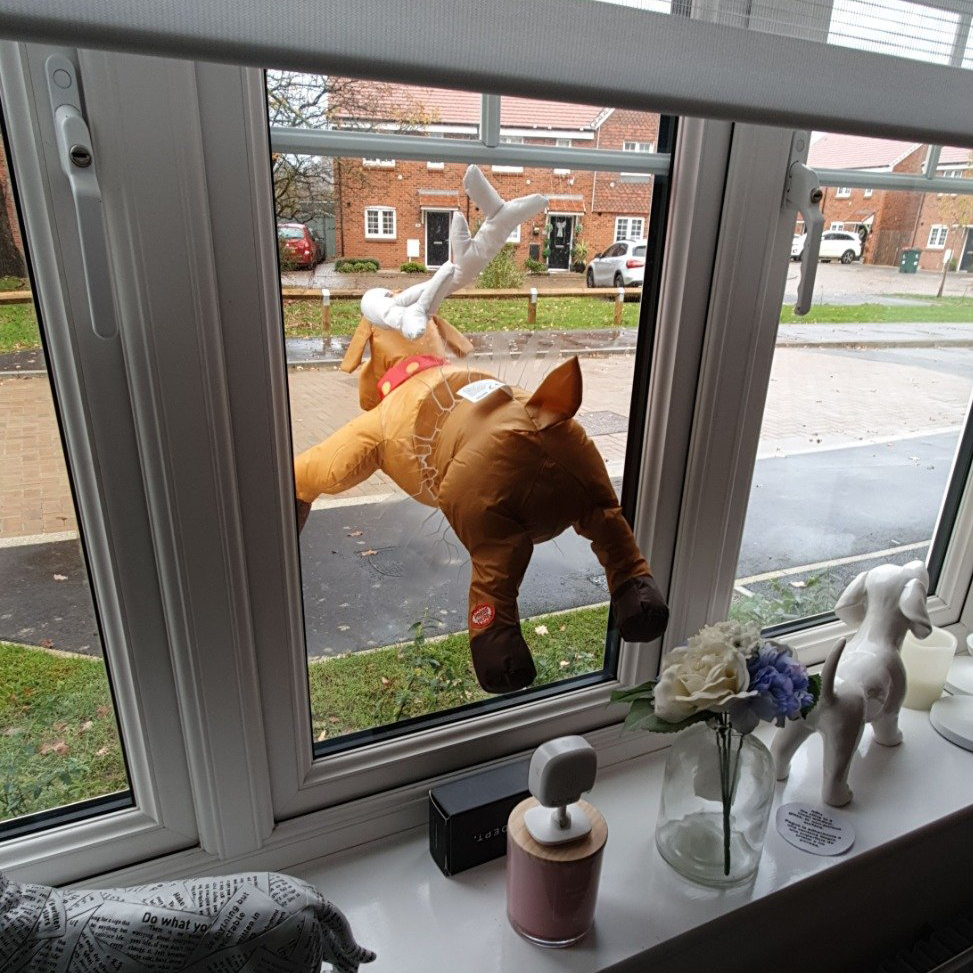 🎁✨ Crashing Santa & Reindeer Set - Perfect Holiday Gift for Christmas & Special Occasions