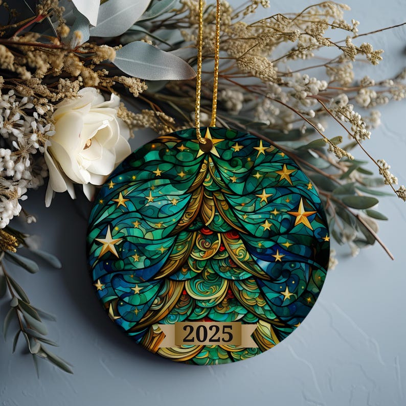 🎁✨ Fantasy Christmas Tree Ornament – Perfect Holiday & Special Occasion Gift