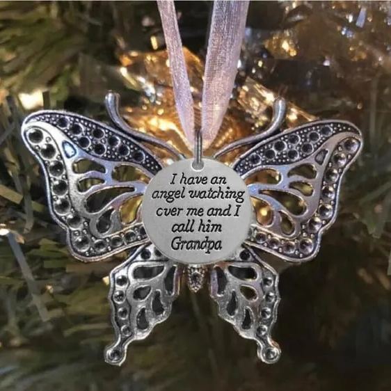 🎁 Butterfly Memorial Pendant - Heartfelt Gift for Holidays & Special Occasions ❤️