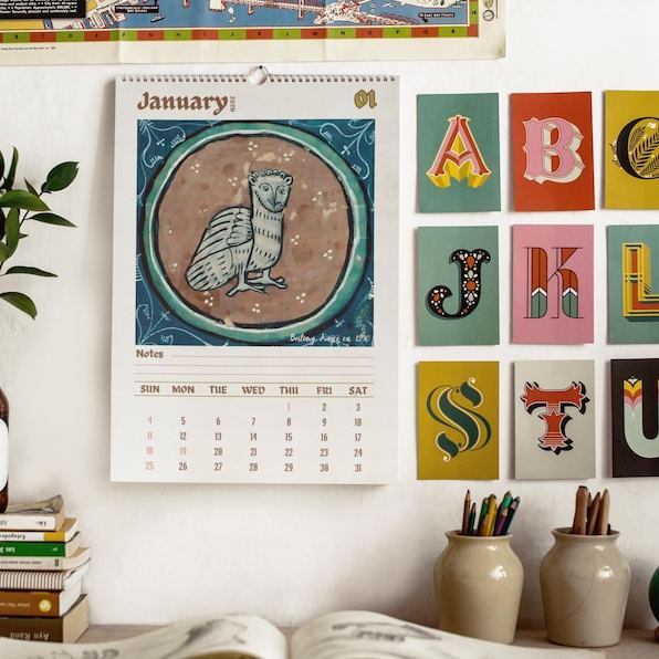 🎁📅 Funny Medieval Owl Calendar 2026 - Perfect Holiday & Special Occasion Gift!