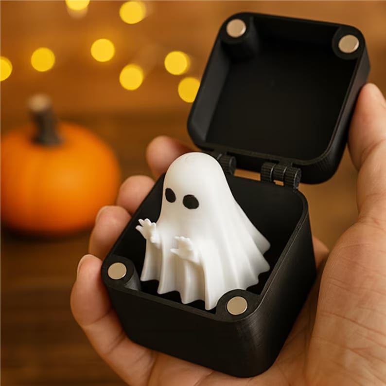 🎁👻 Spooky Surprise Gift Box – Halloween Mystery Treats & Fun Holiday Present for Halloween Lovers – Perfect for Special Occasions!