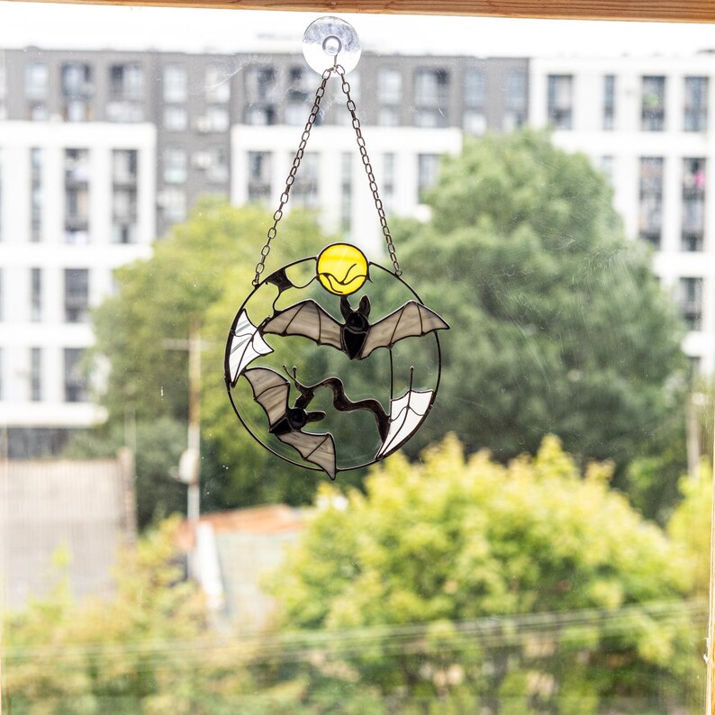 🎁✨ Halloween Bat Moon Suncatcher Ornament – Perfect Holiday & Special Occasion Gift!