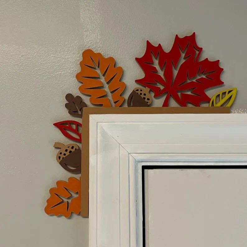 🎁✨ Festive Painted Metal Door Topper – Perfect Holiday Gift for Christmas 2024! 💝🎄