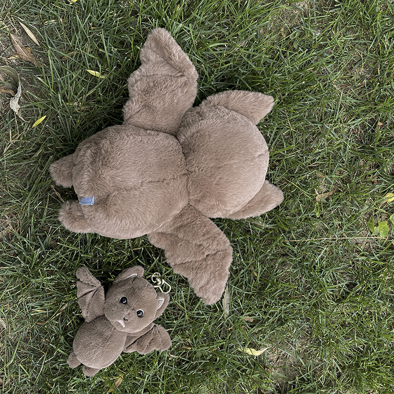 🎁Adorable Plush Bat Gift – Perfect for Halloween & Special Occasions! 🦇