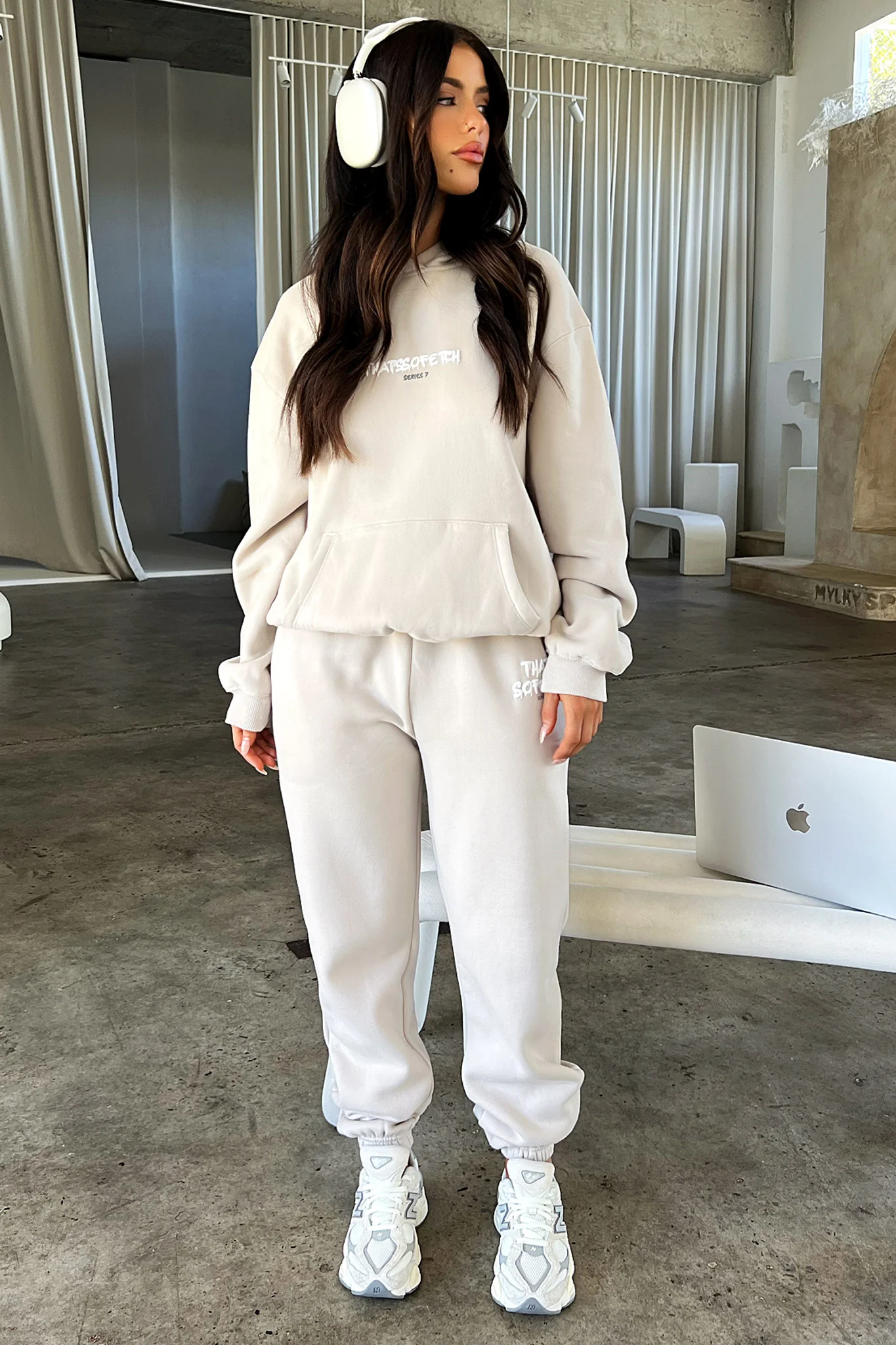 Series 7 Hoodie - Bone