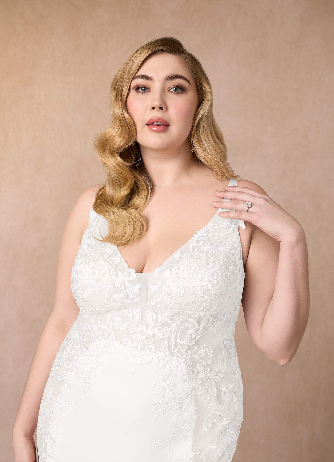 Diamond White Mermaid Sequins Stretch Crepe Dress