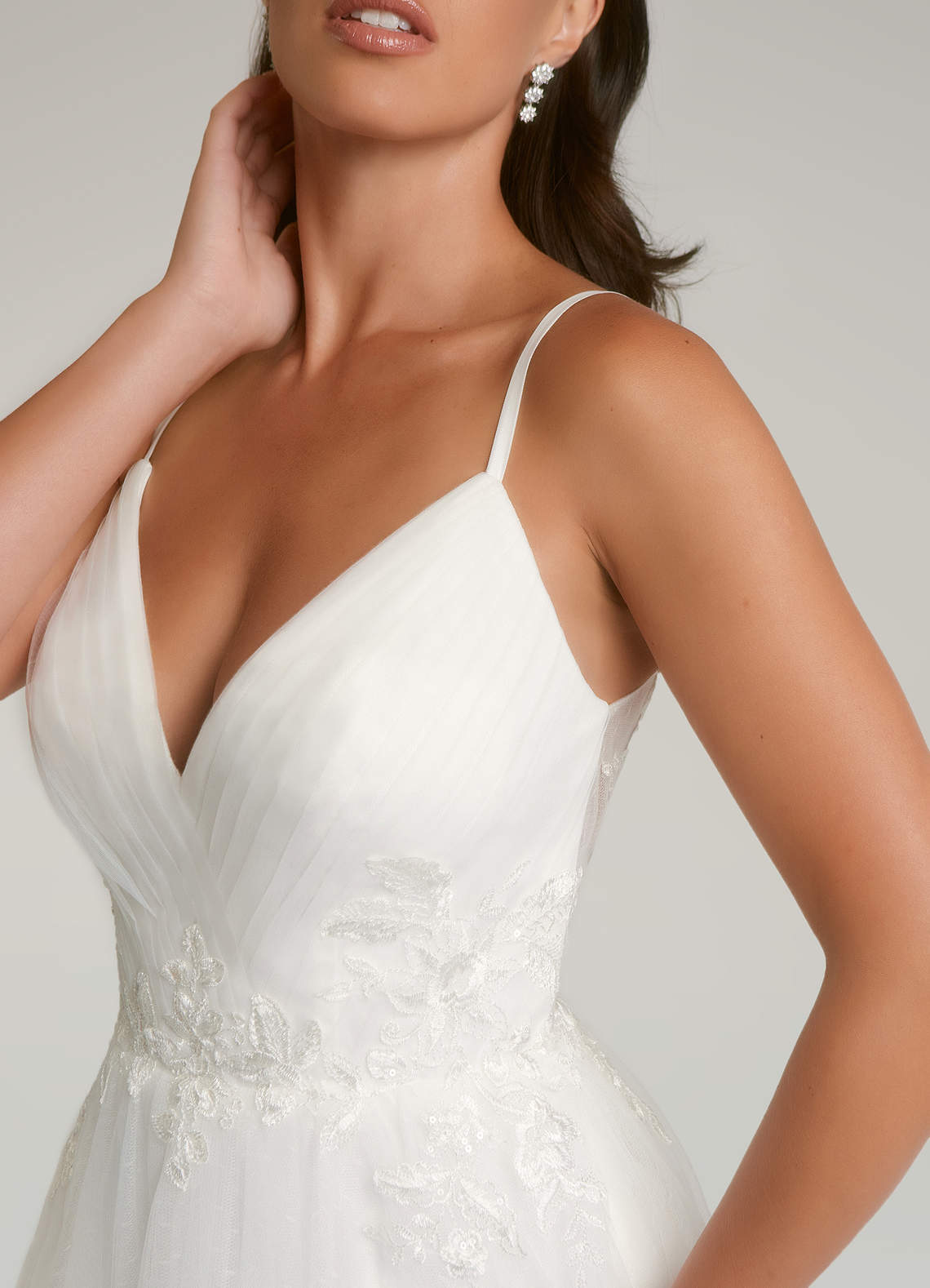 Diamond White A-Line V-Neck Sequins Tulle Dress