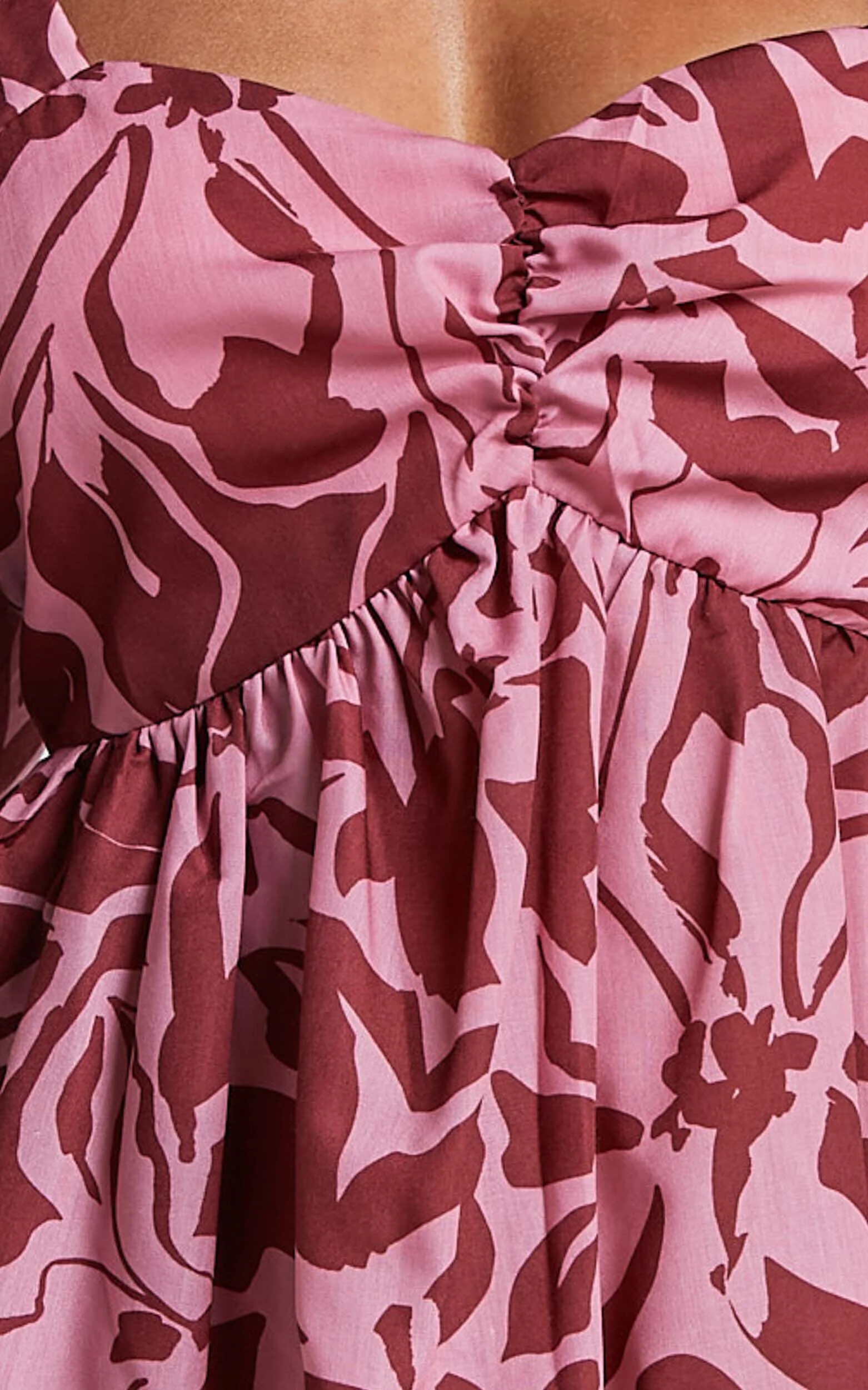 Lydie Mini Dress - Sweetheart Short Balloon Sleeve Ruched Bodice Dress in Whirlwind Floral Print