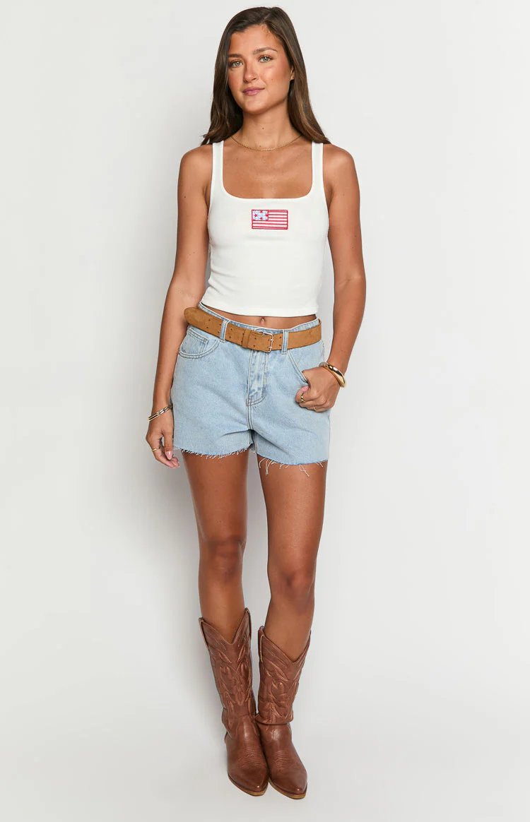 Winnie Star Light Wash Denim Shorts