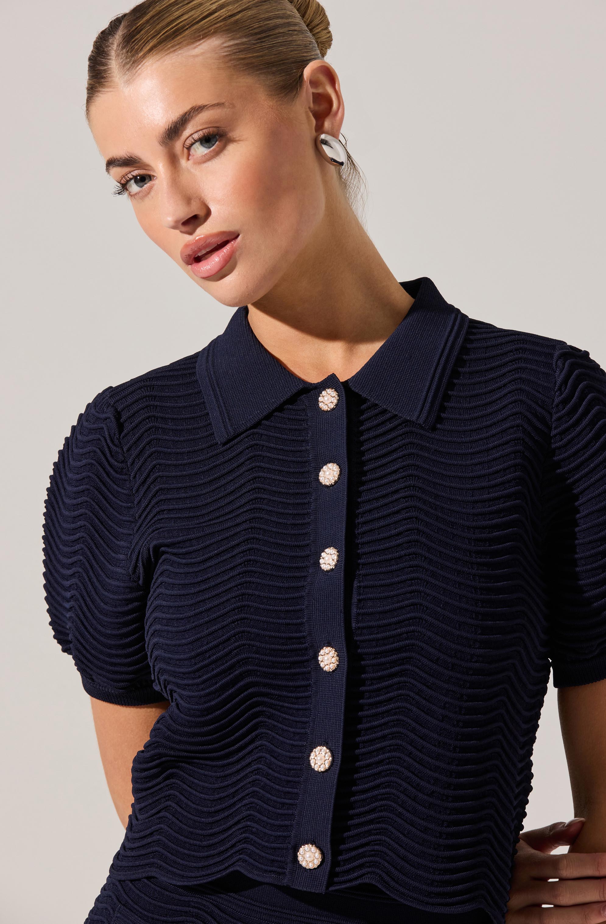 Perrine Scalloped Short Sleeve Cardigan