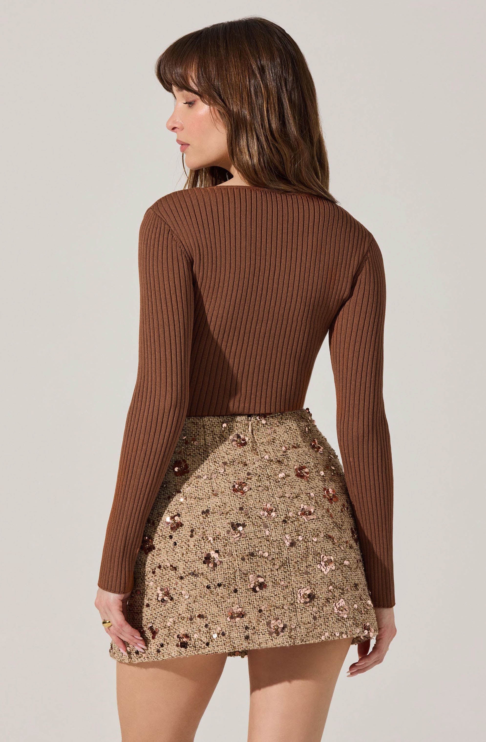 Lynly Ribbed Keyhole Sweater