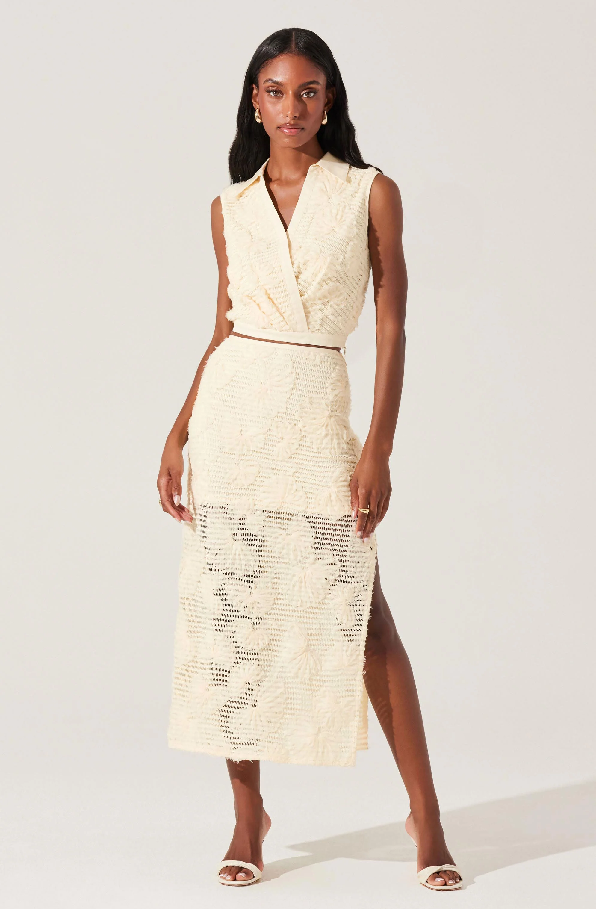 Sol Textured Floral Knit Midi Skirt