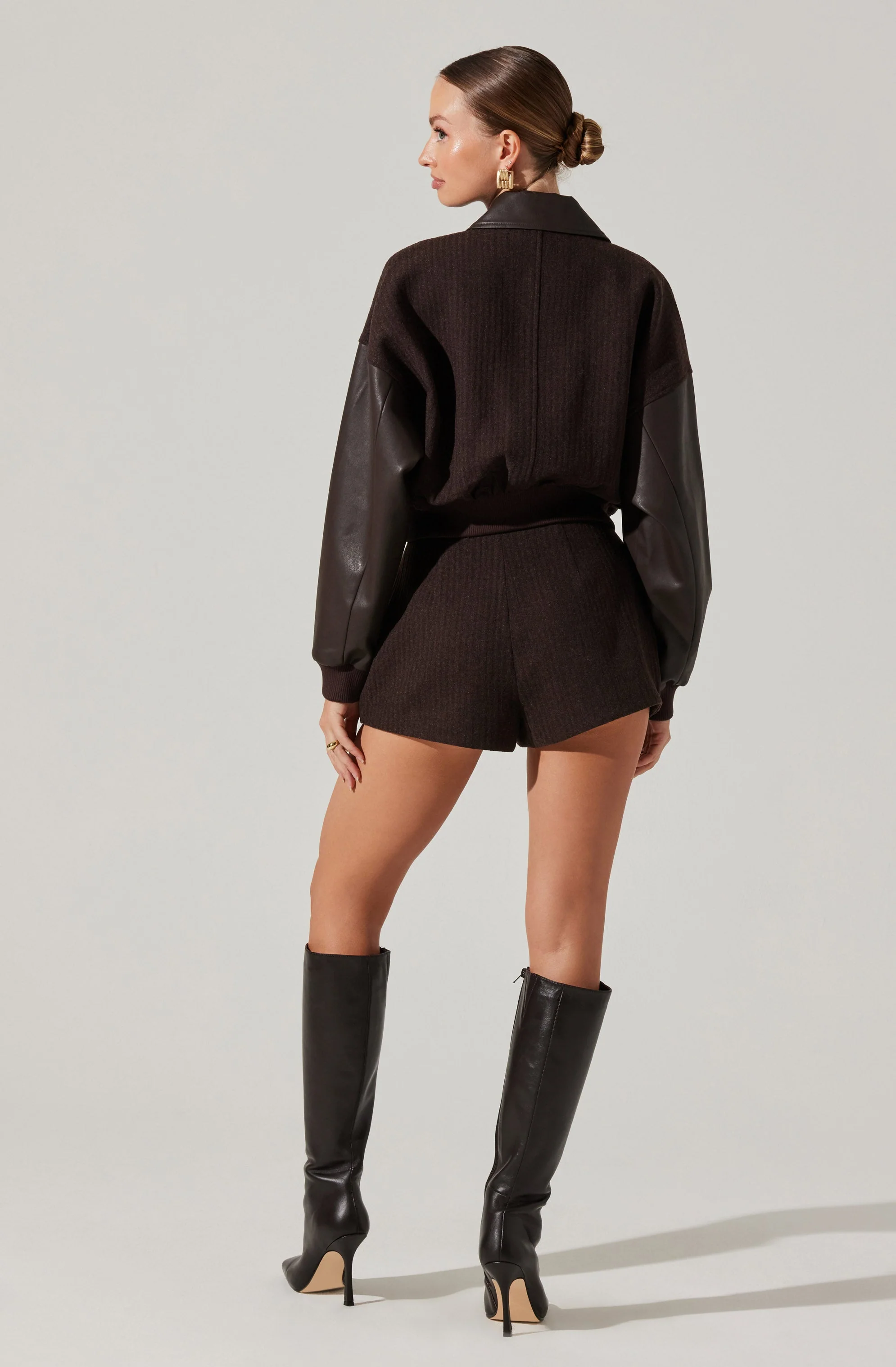 Sorine Wool Blend Pleated Shorts