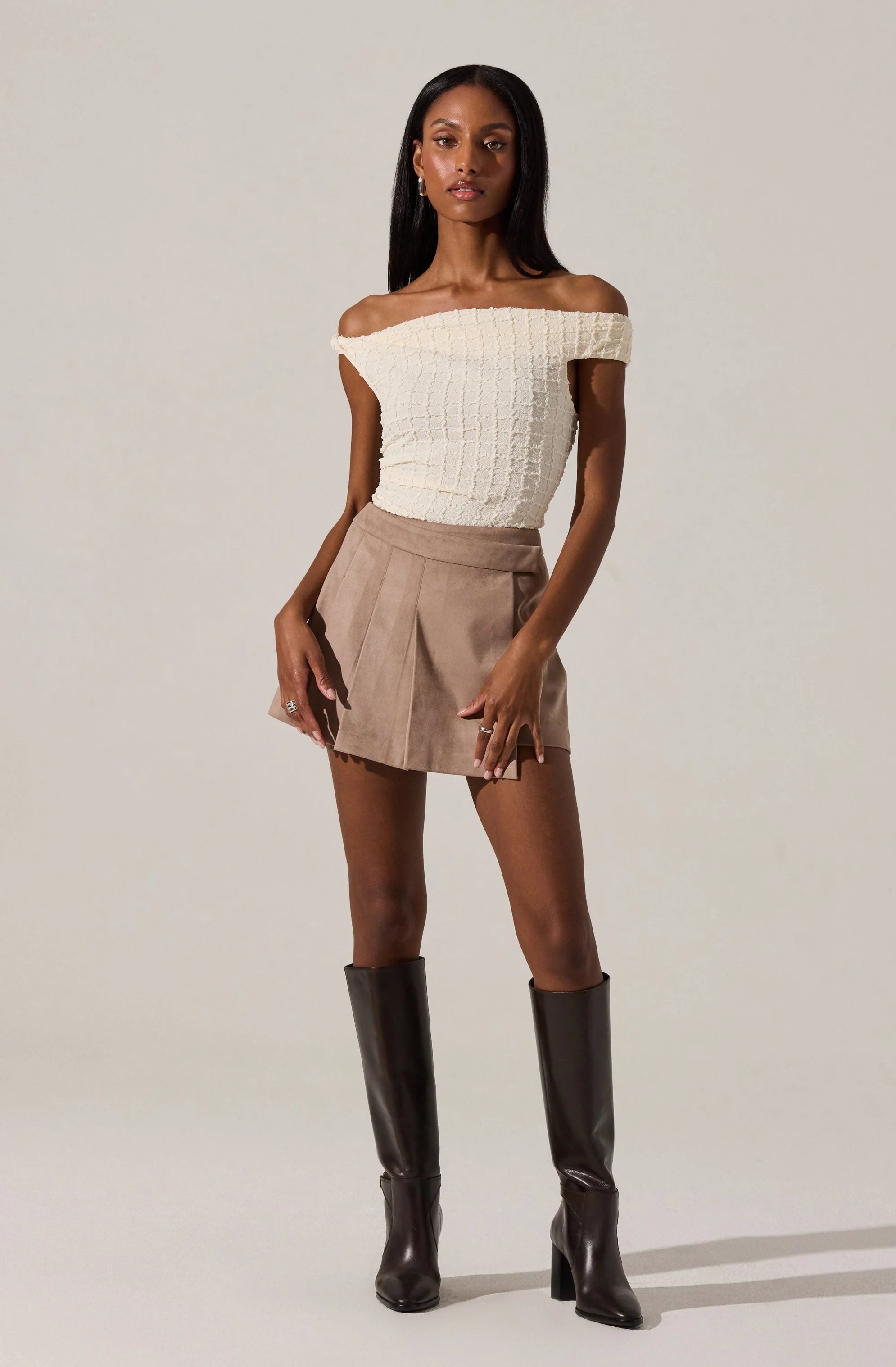 Lindy Textured Off Shoulder Top