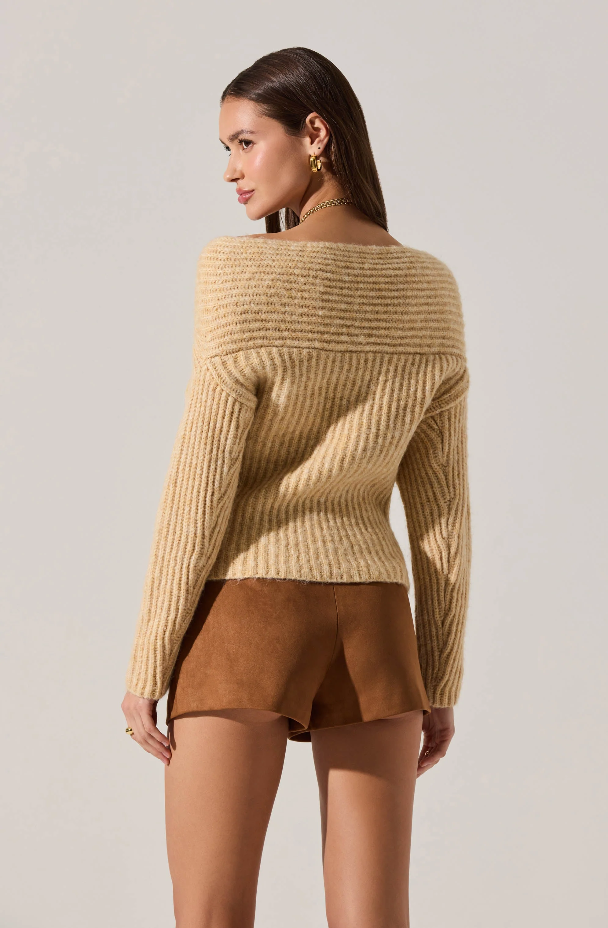 Franisbel Twist Front Sweater