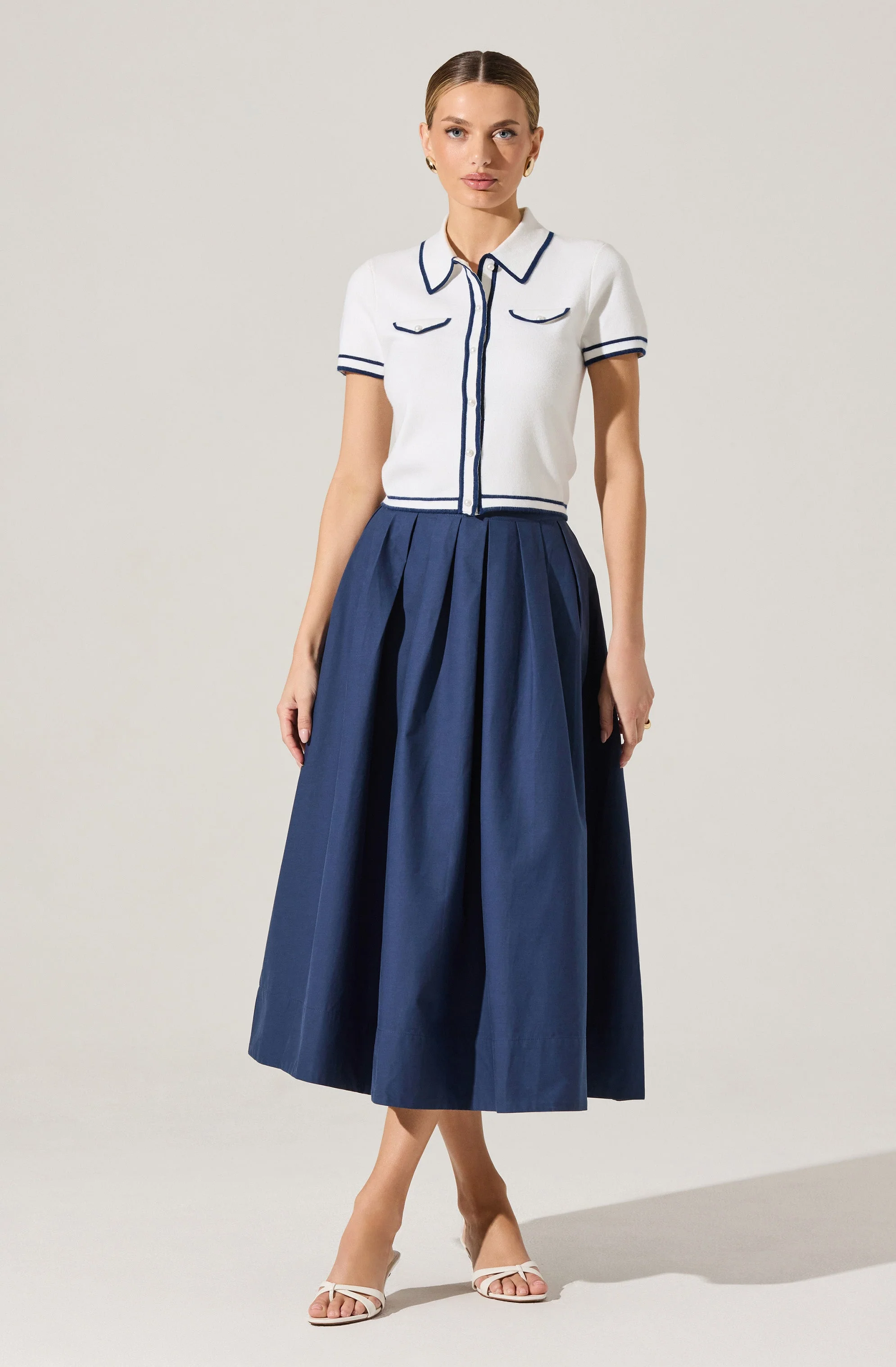 Contrast Trim Cropped Sweater