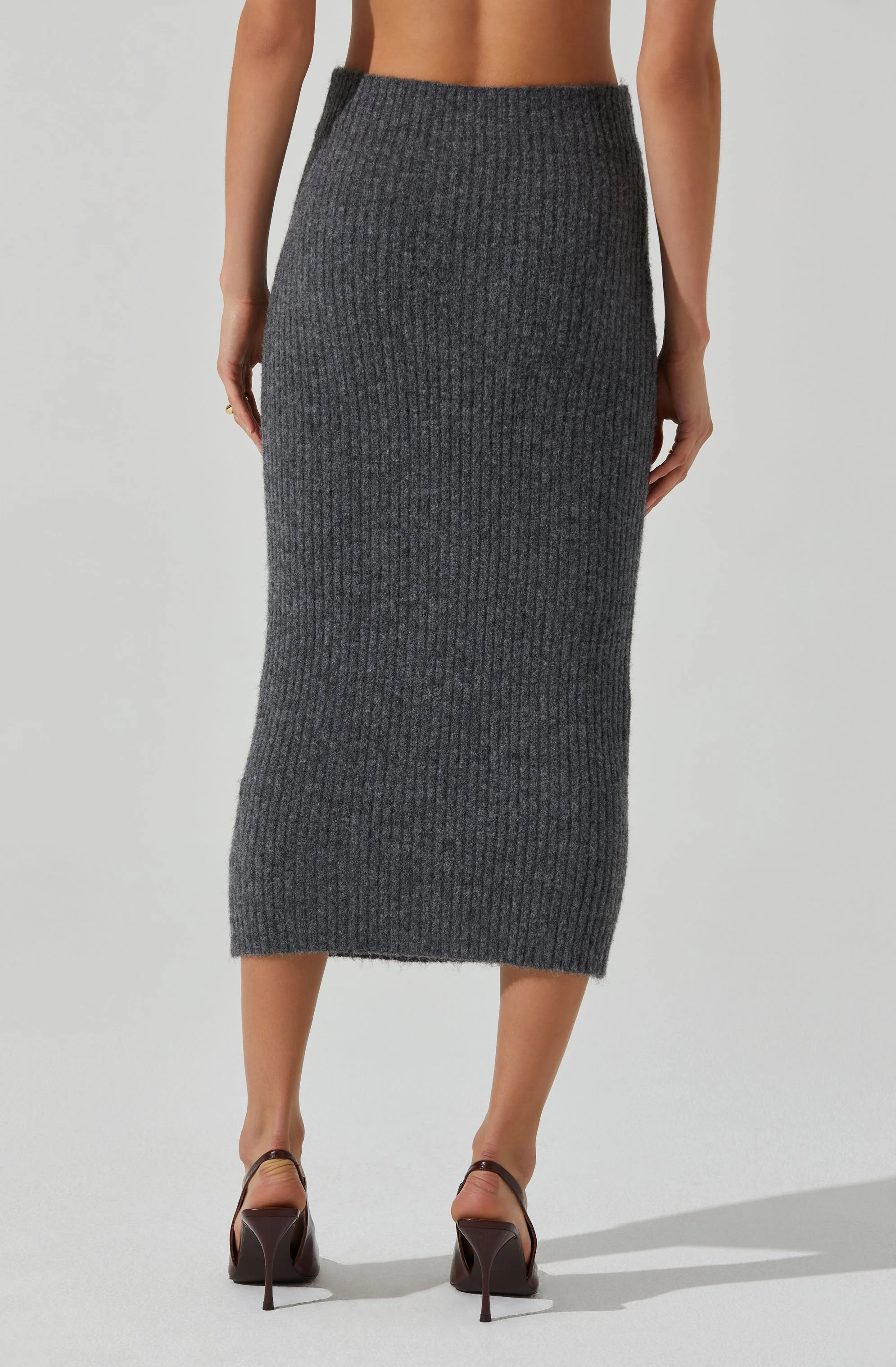 Neve Ribbed Sweater Midi Skirt