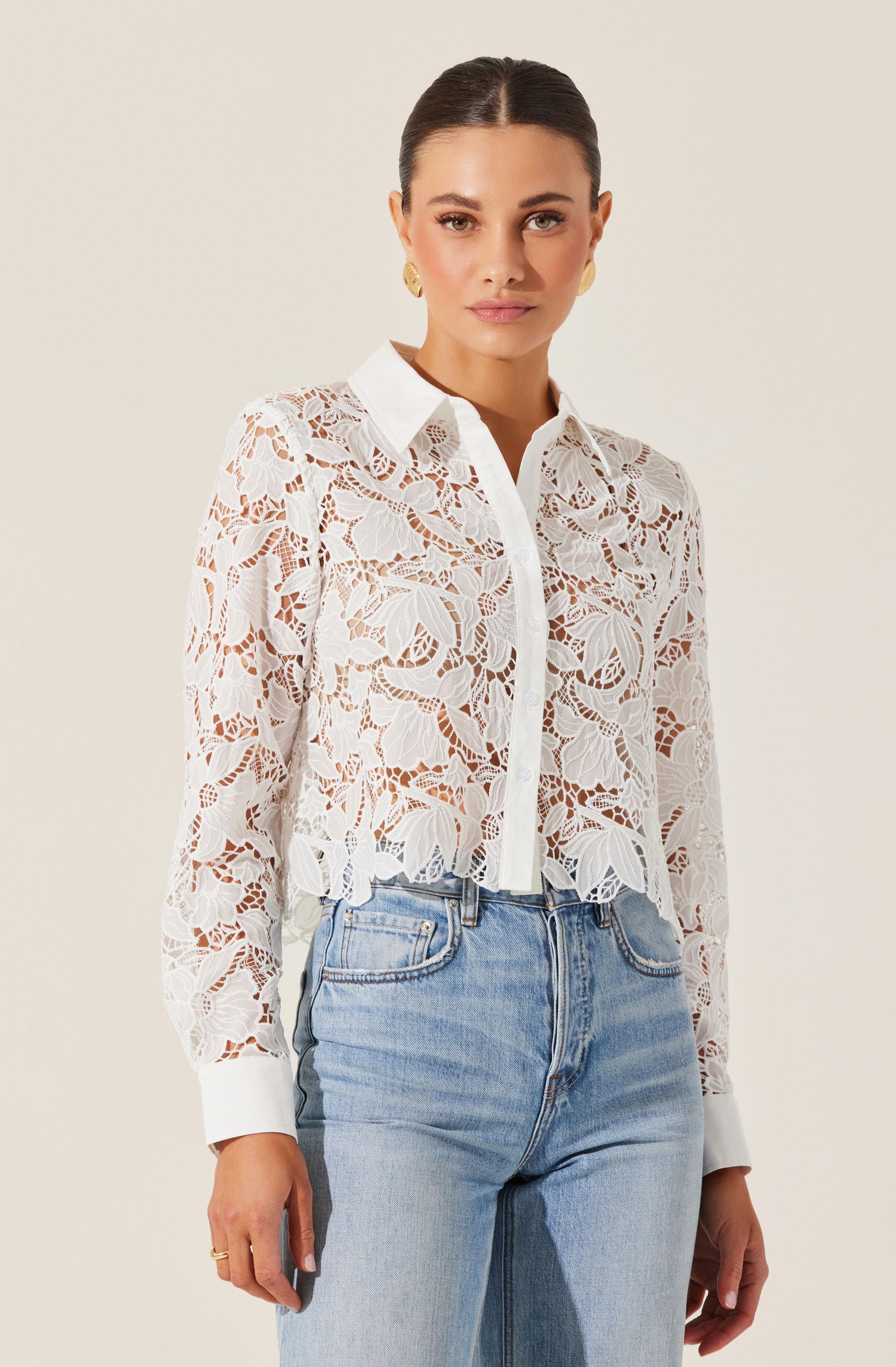 Isabis Floral Lace Top