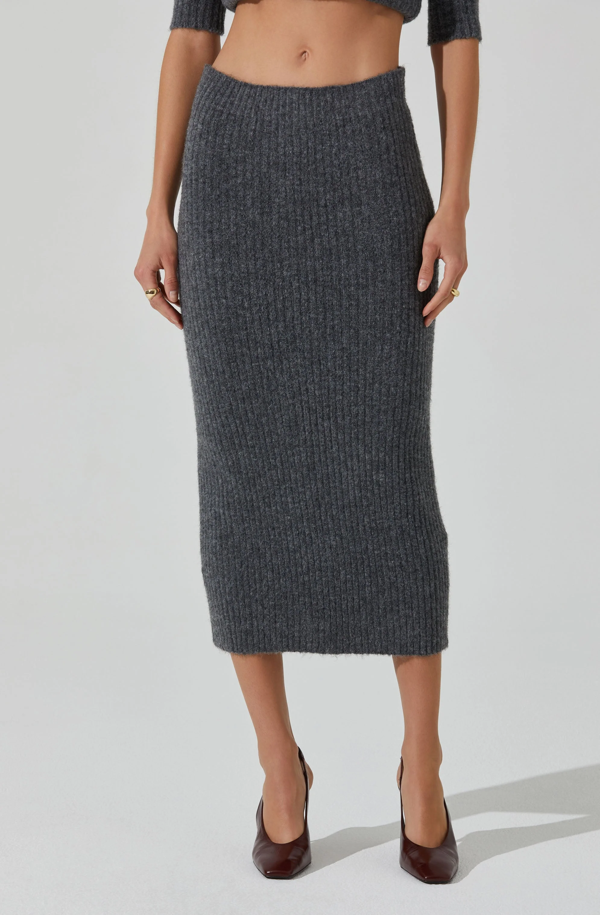Neve Ribbed Sweater Midi Skirt