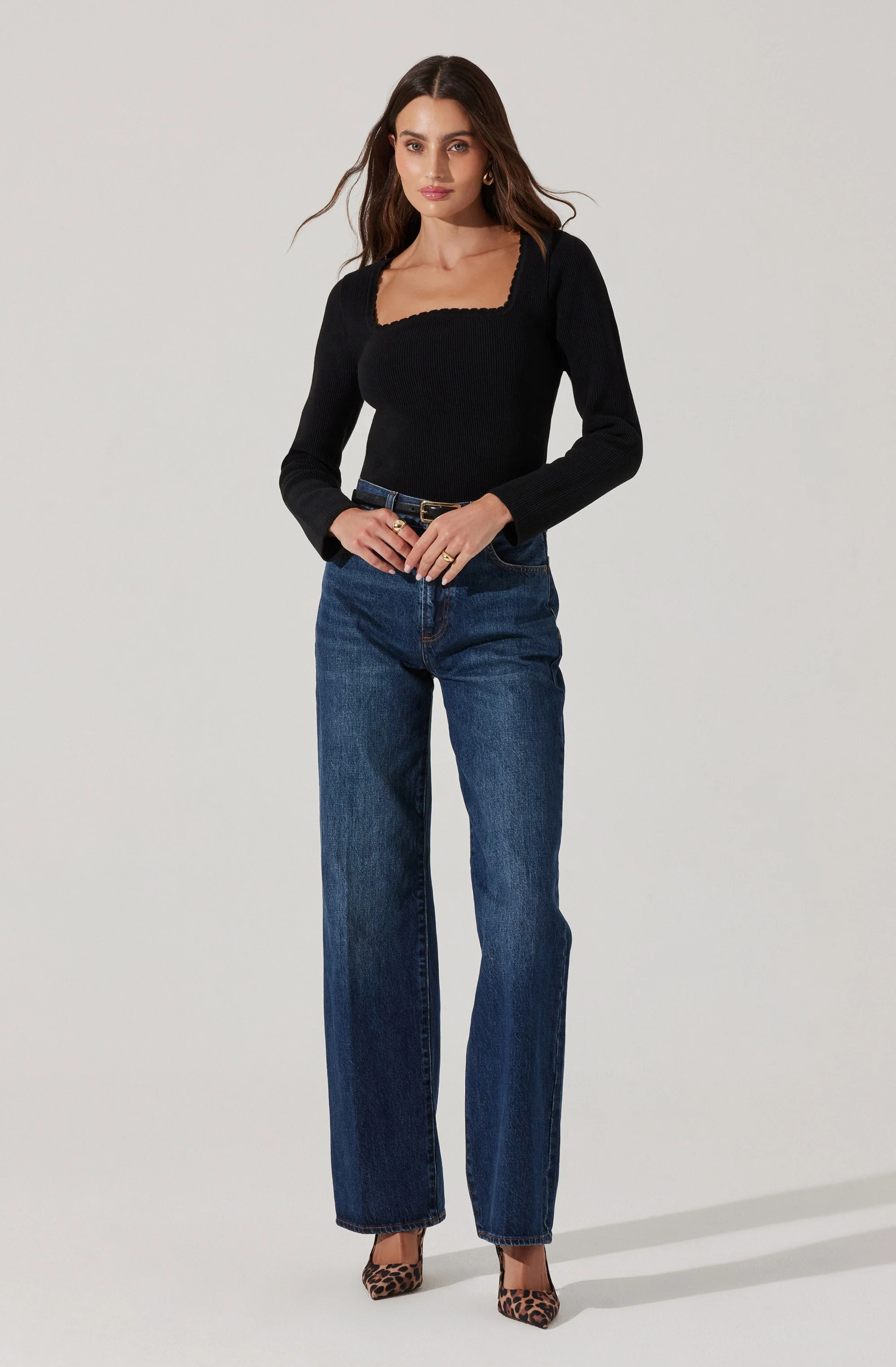 Scallop Trim Ribbed Knit Top