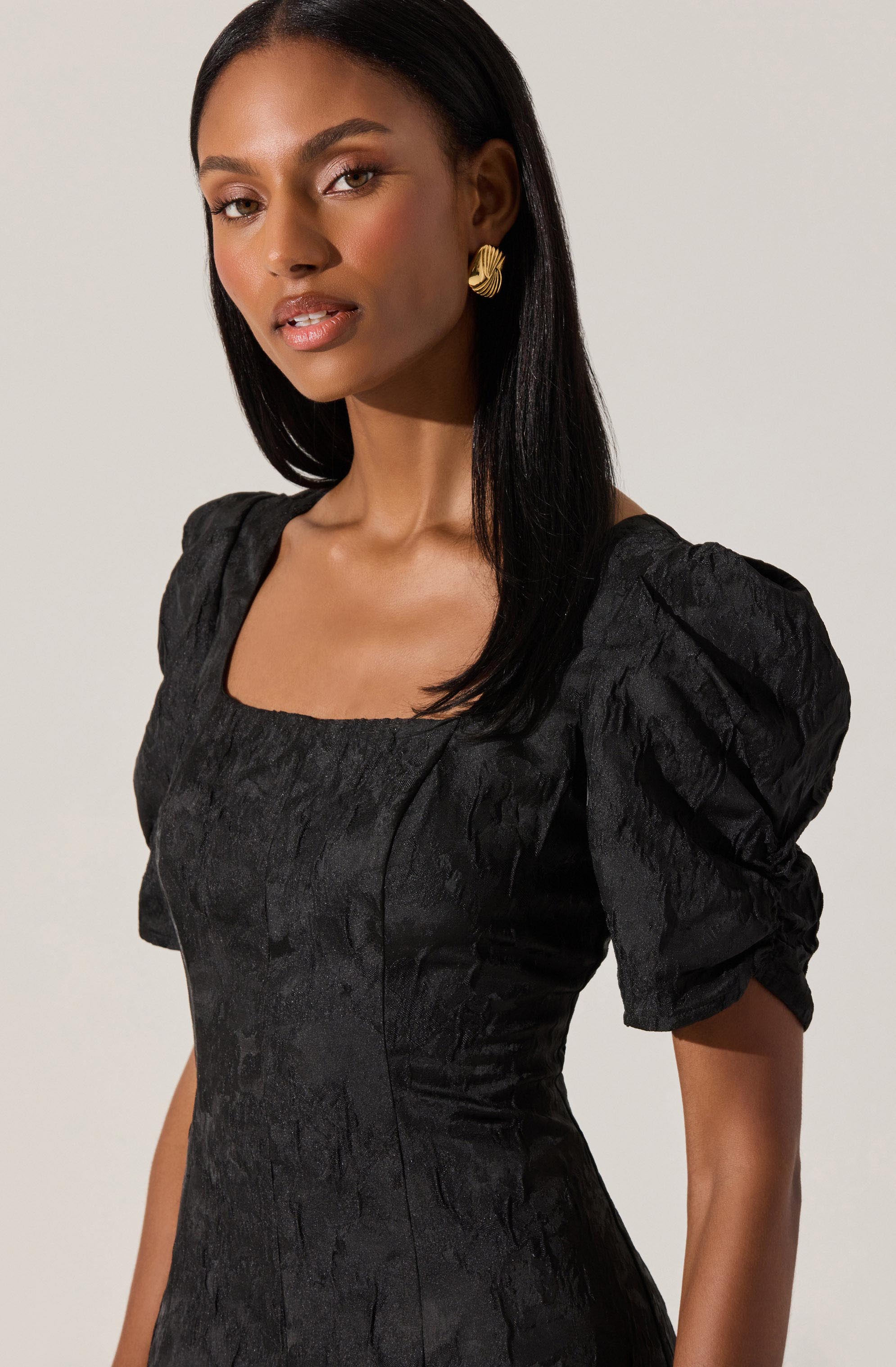 Mosella Jacquard Puff Sleeve Midi Dress