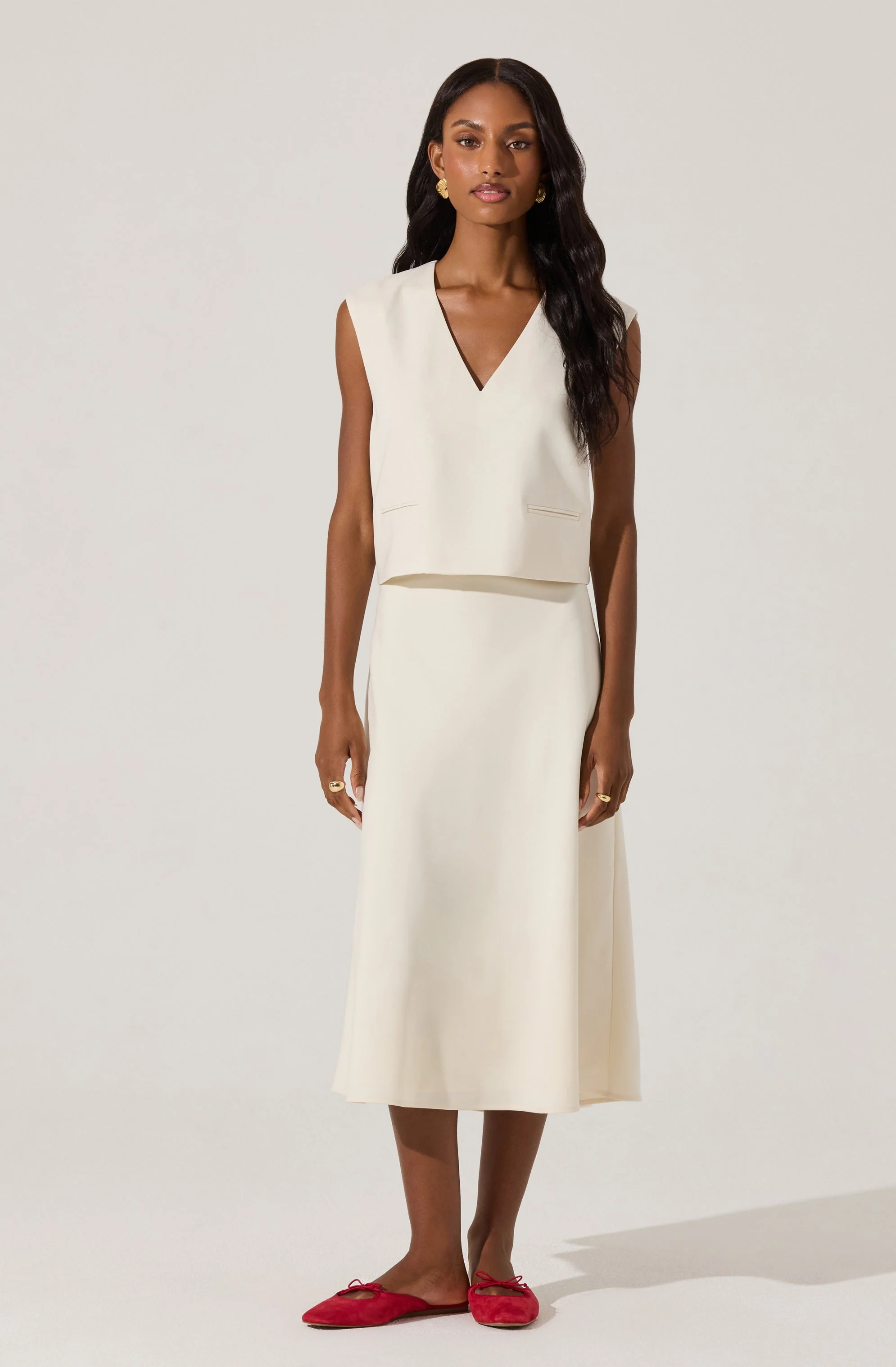 V-neck Tailored Sleeveless Top