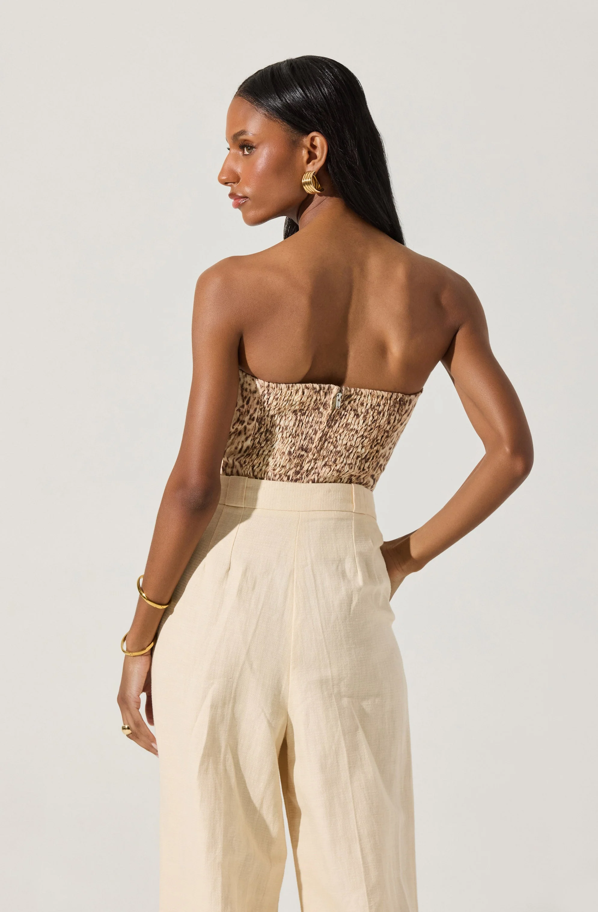 Dahlea Linen Strapless Leopard Top