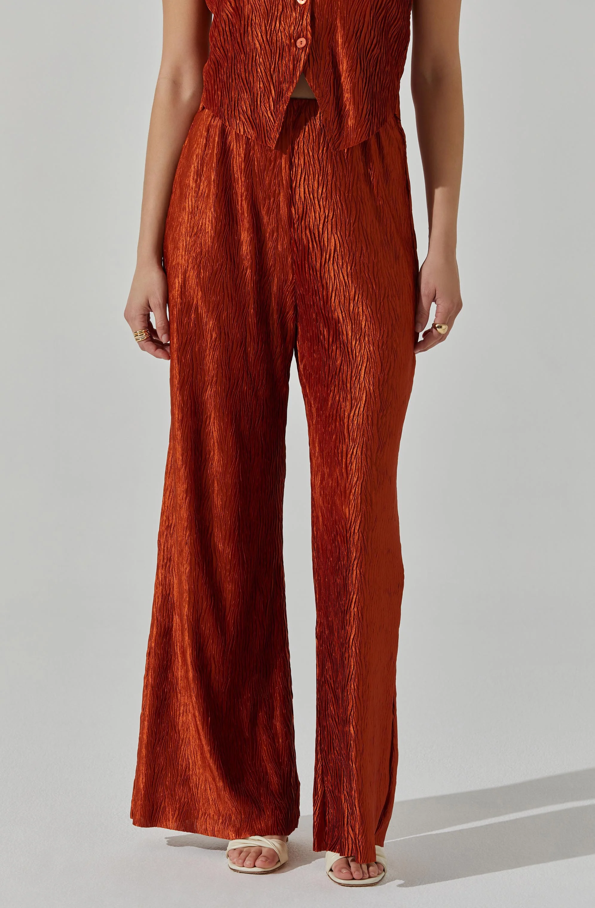 Wide Leg Plisse Pants