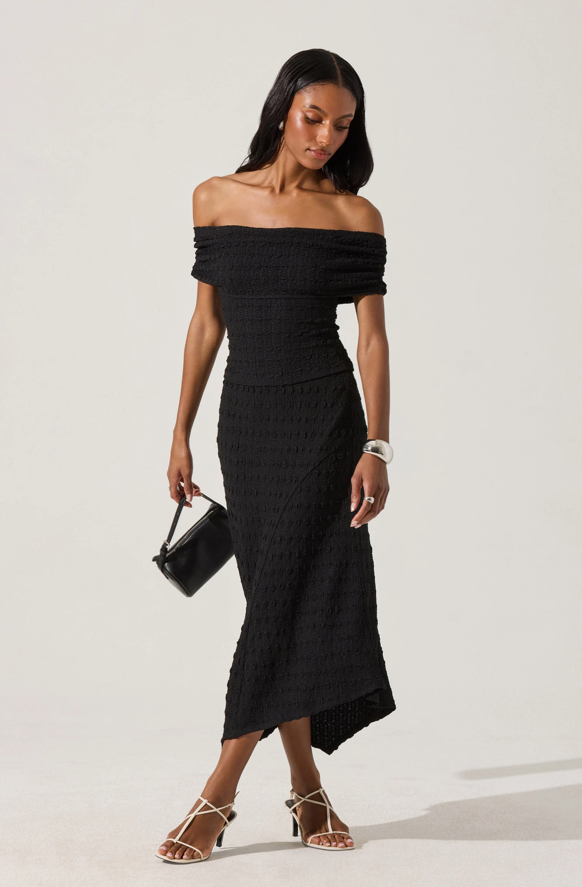 Textured Asymmetric Knit Skirt