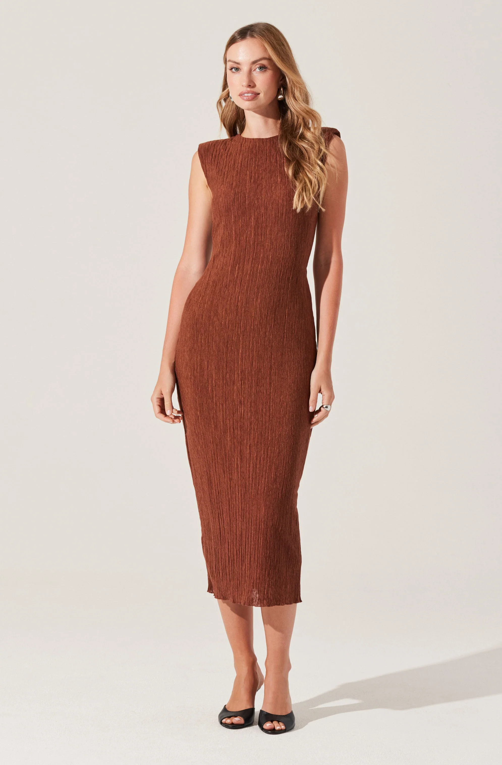 Plisse Straight Neck Midi Dress