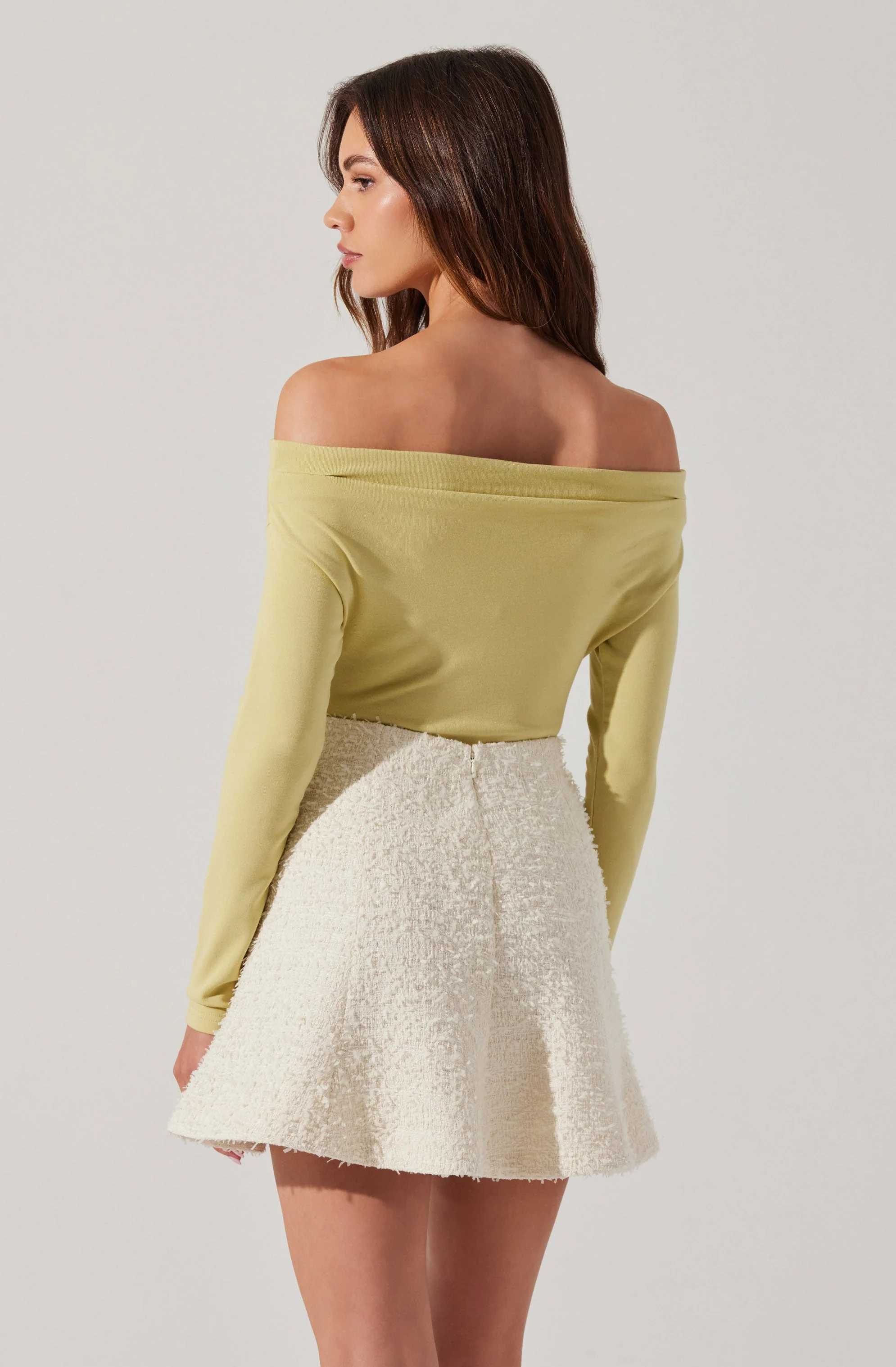 Anahi Off Shoulder Top