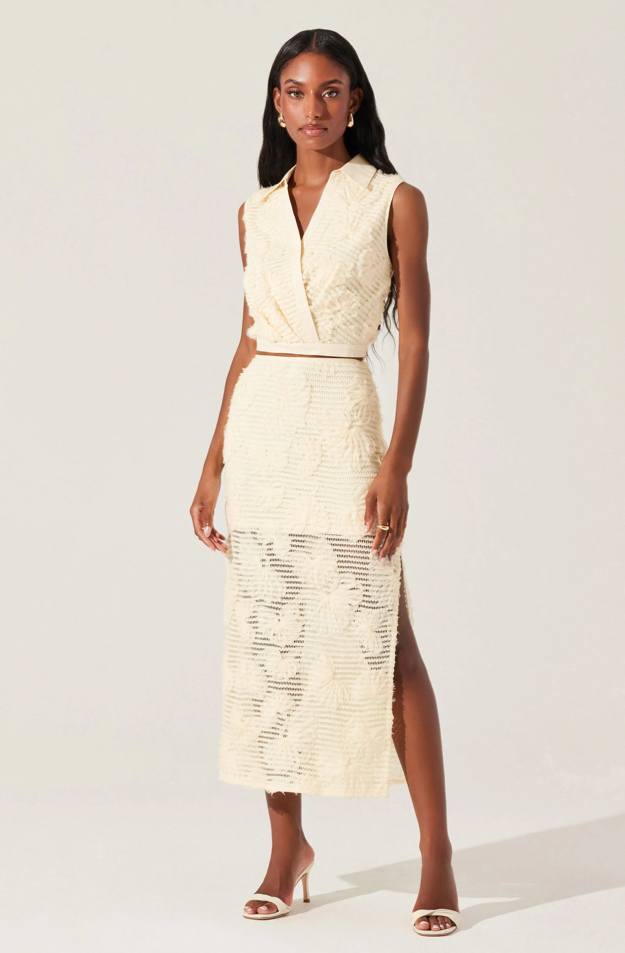 Sol Textured Floral Knit Top