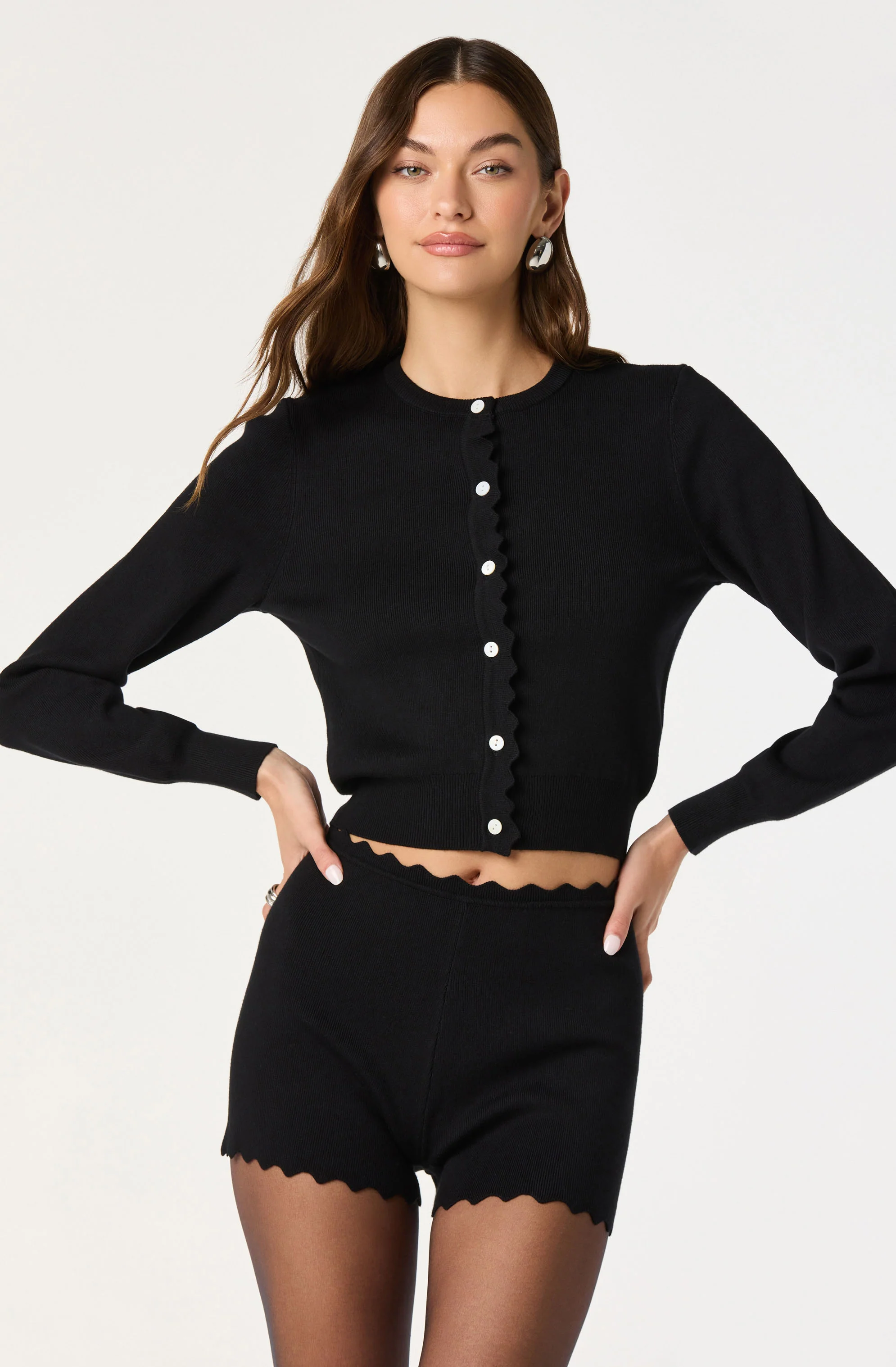 Scalloped Crewneck Cardigan